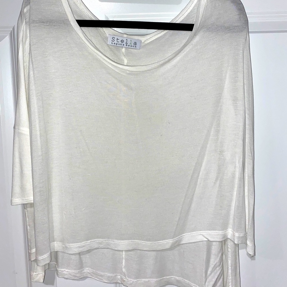 Stella Laguna Beach White throw on top